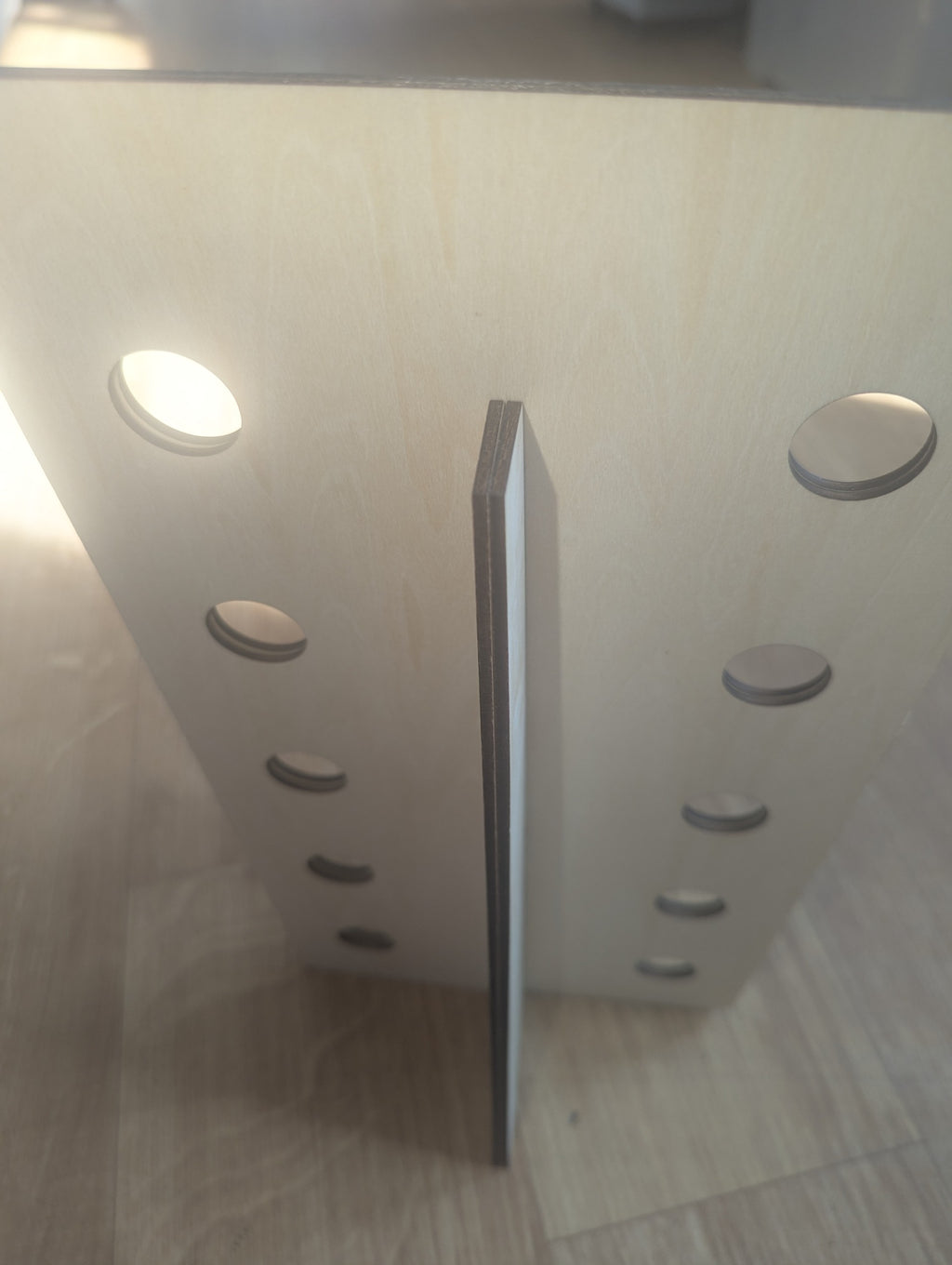 Verano Glasses Stand