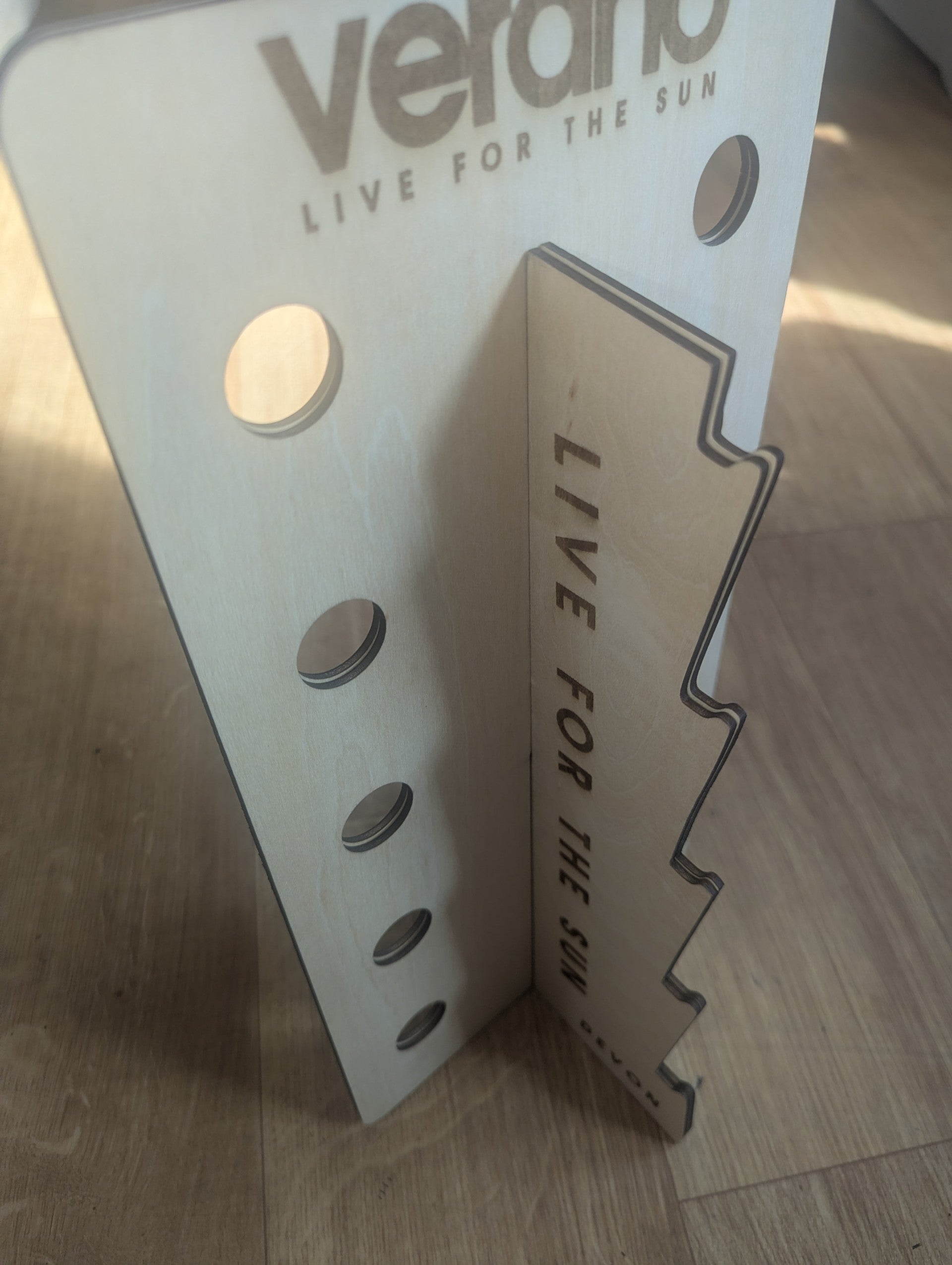 Verano Glasses Stand
